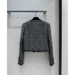 CHANEL Chanel surprisingly compatible 2023SS short length coat