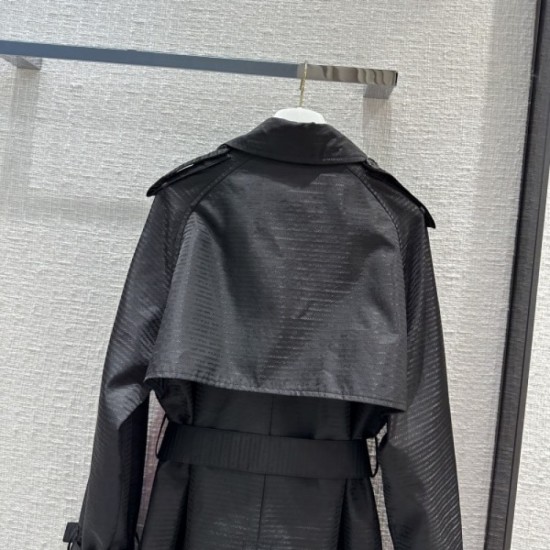 Model 2023SS trench coat of the extreme popularity in PRADA Prada Japan