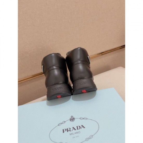 PRADA Prada fans rush for new winter 2023FW sneakers