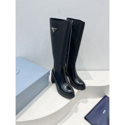 PRADA 2023FW boots that are very popular among young people overseas