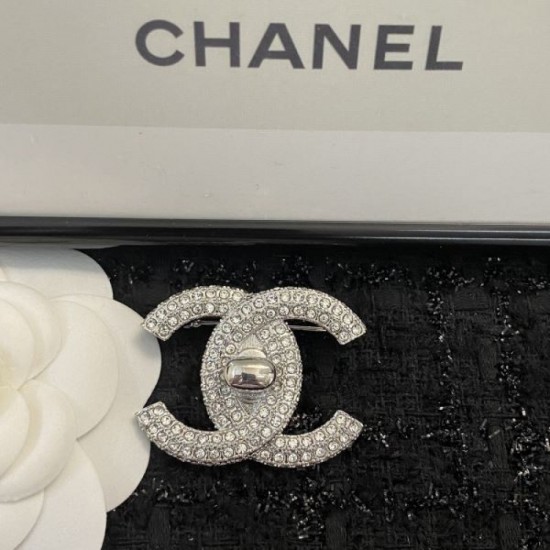 CHANEL Chanel fashion sensitive 2024SS brooch