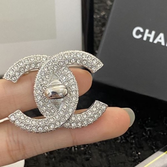 CHANEL Chanel fashion sensitive 2024SS brooch