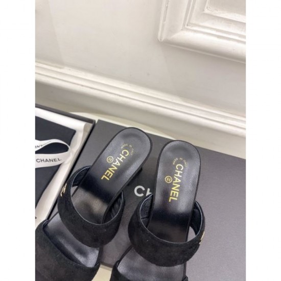 2024SS This season's featured new items using color CHANEL Women's slippers