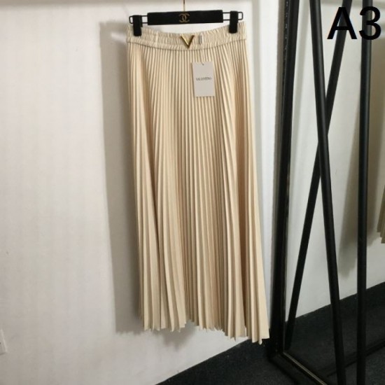 VALENTINO Pleated Skirt 2024FW Coming soon to Japan