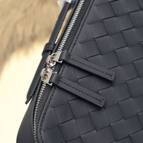 2024FW Shoulder Bag BOTTEGA VENETA Get a great deal on SALE