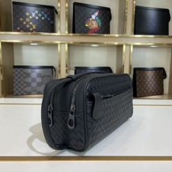 2024FW Clutch bag BOTTEGA VENETA Bottega Veneta Used by celebrities