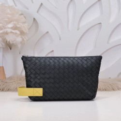 2024FW Clutch Bag BOTTEGA VENETA Bottega Veneta Holiday Limited