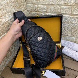 2024SS GUCCI chest bag for advanced fashionistas