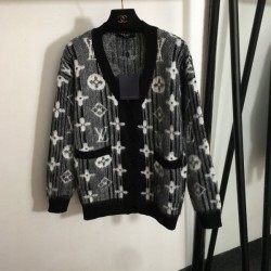 LOUIS VUITTON Cardigan coat 2024FW I want it in advance for autumn