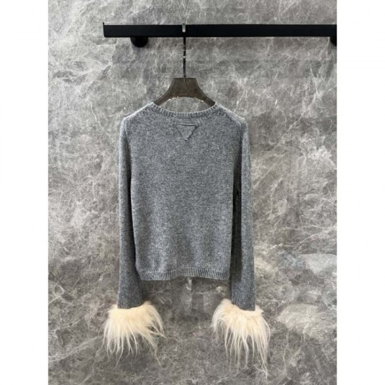 PRADA Prada Knit Cardigan 2024FW Fans flock to the new winter edition