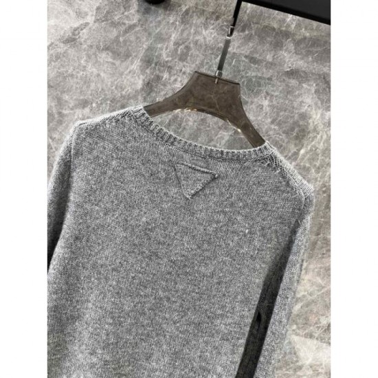 PRADA Prada Knit Cardigan 2024FW Fans flock to the new winter edition