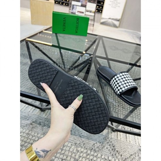 BOTTEGA VENETA Bottega Veneta is gaining attention now 2024SS Men's slippers