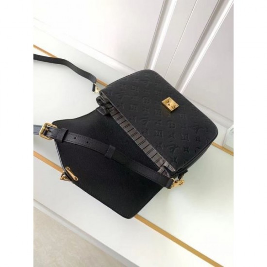 LOUIS VUITTON Shoulder bag upgraded from Louis Vuitton 2024FW