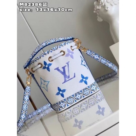 LOUIS VUITTON 2024FW Attractive Good Tote Bag