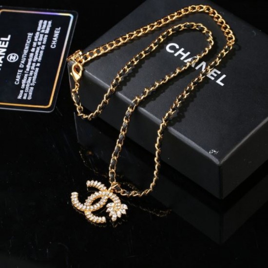 CHANEL 2024SS necklace with a mature atmosphere