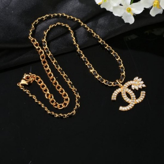 CHANEL 2024SS necklace with a mature atmosphere