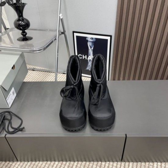 BALENCIAGA Balenciaga 2024FW Women's Boots Latest Autumn/Winter Works Are Sure to Sold Out