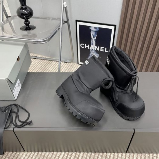 BALENCIAGA Balenciaga 2024FW Women's Boots Latest Autumn/Winter Works Are Sure to Sold Out