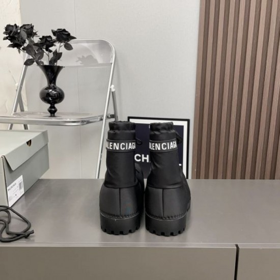 BALENCIAGA Balenciaga 2024FW Women's Boots Latest Autumn/Winter Works Are Sure to Sold Out