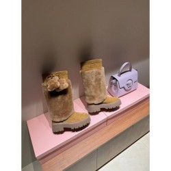 CELINE 2024FW Women's boots are gaining attention now.