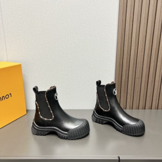 LOUIS VUITTON 2024FW Women's Boots Chic Colors